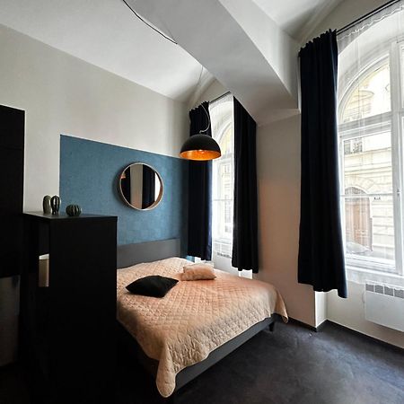 Apartments In The Heart Of Praha Bagian luar foto