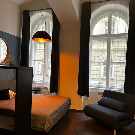 Apartments In The Heart Of Praha Bagian luar foto