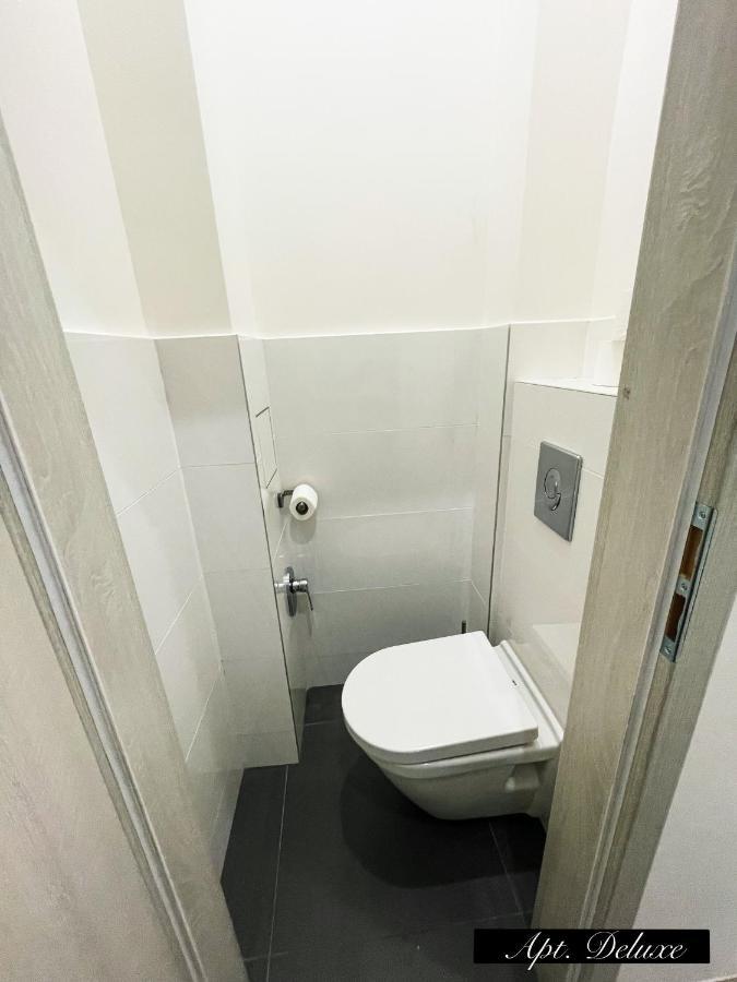 Apartments In The Heart Of Praha Bagian luar foto