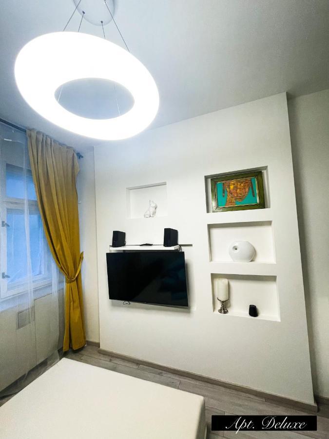 Apartments In The Heart Of Praha Bagian luar foto