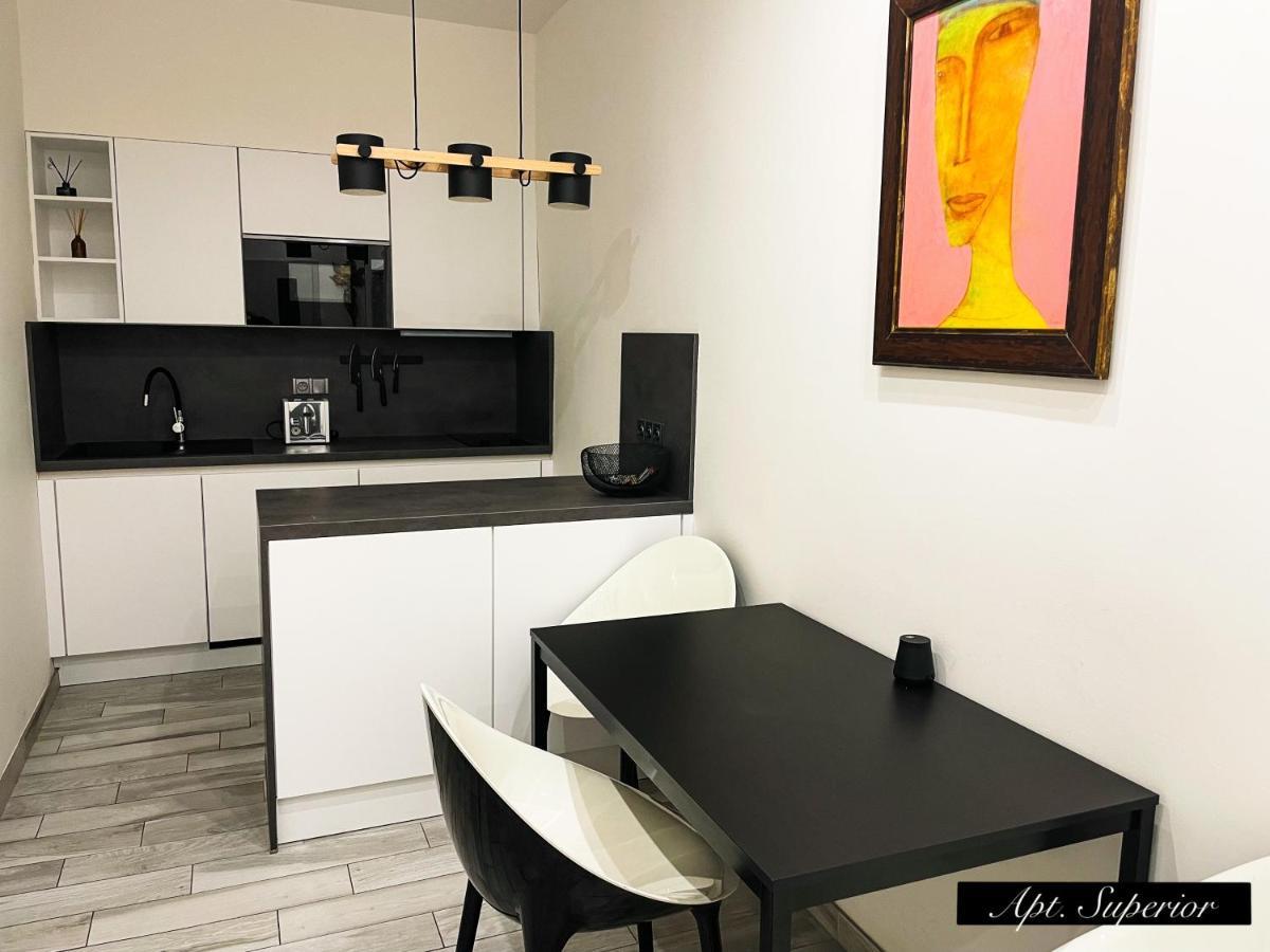 Apartments In The Heart Of Praha Bagian luar foto