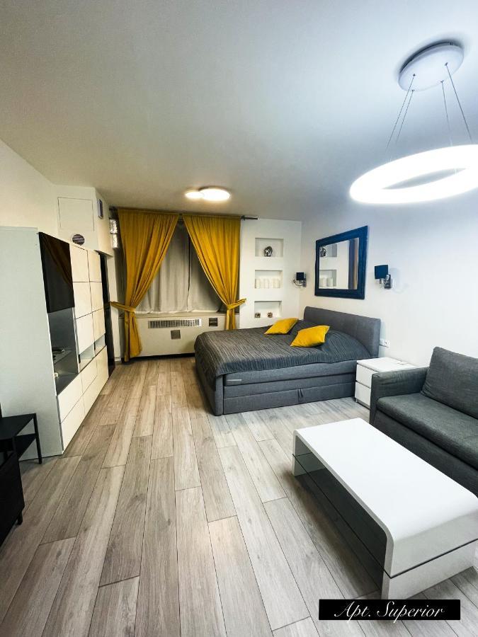Apartments In The Heart Of Praha Bagian luar foto