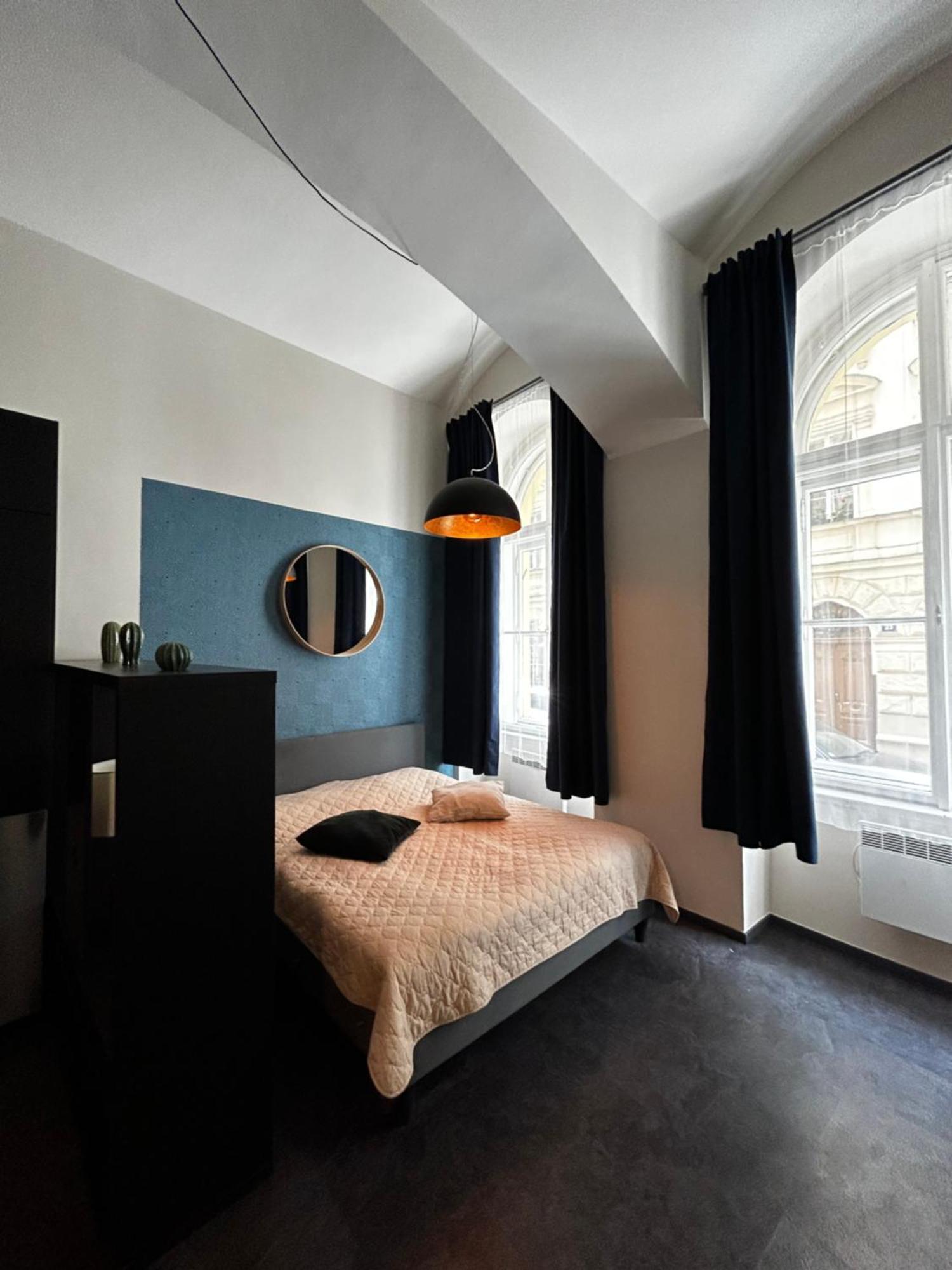 Apartments In The Heart Of Praha Bagian luar foto