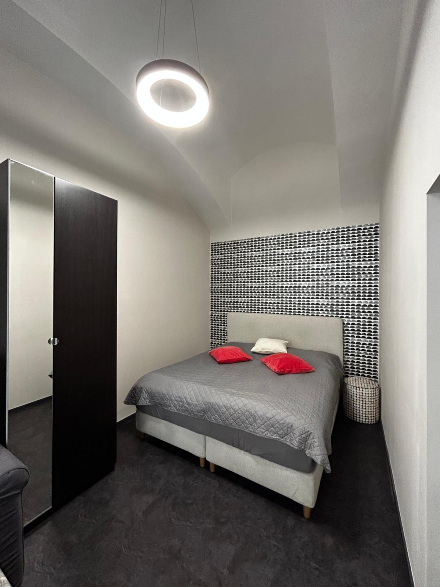 Apartments In The Heart Of Praha Bagian luar foto