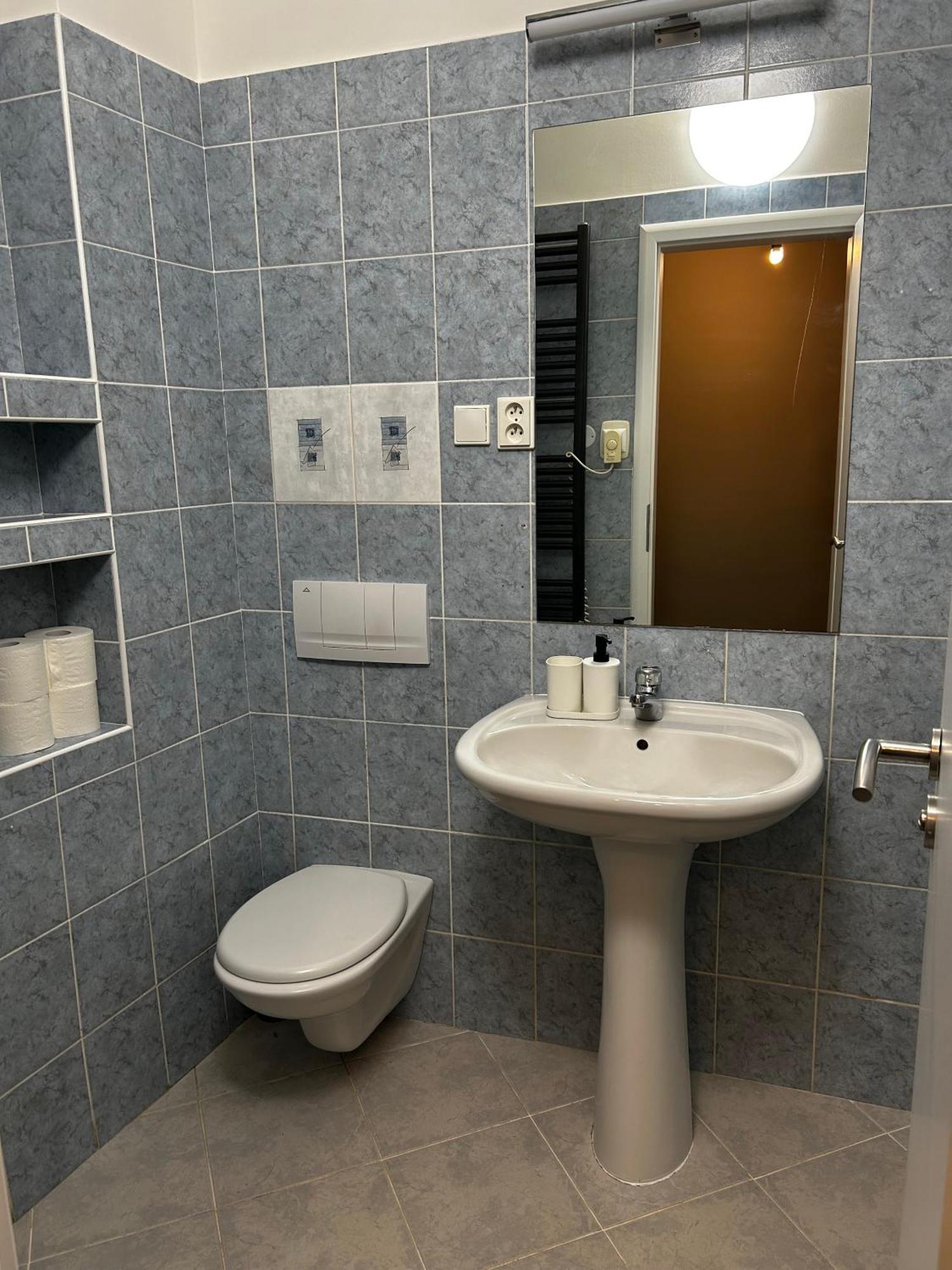 Apartments In The Heart Of Praha Bagian luar foto
